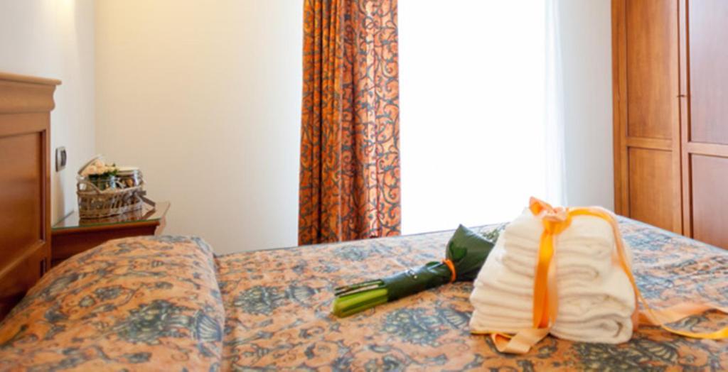 Hotel Bologna Bardolino Ruang foto