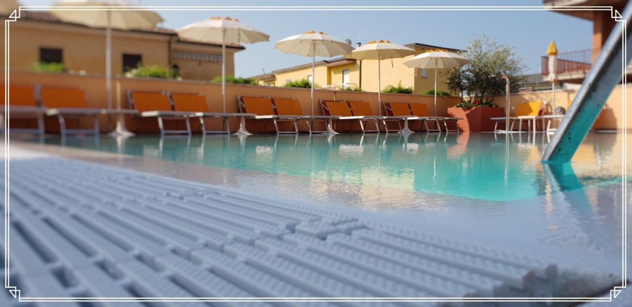 Hotel Bologna Bardolino Bagian luar foto